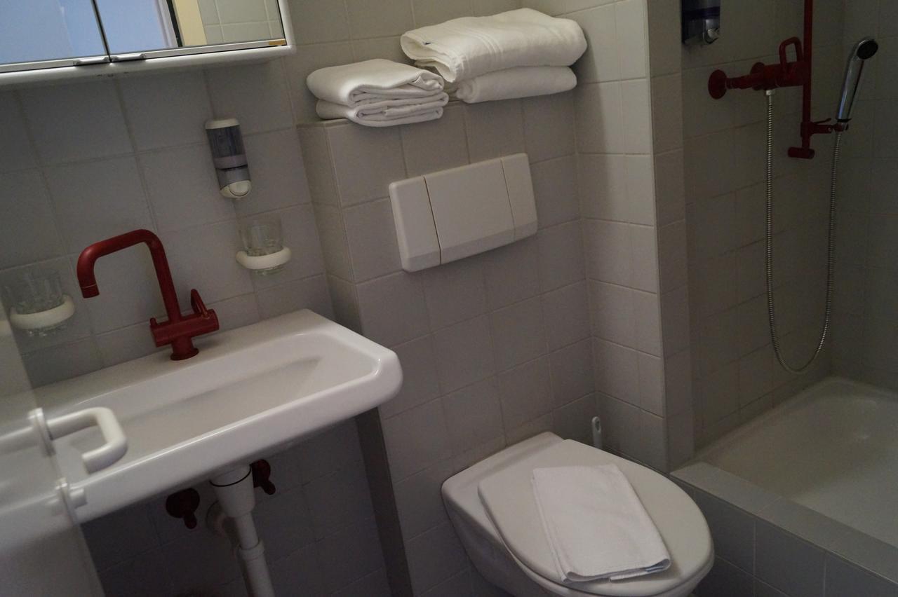 Gasthof Kastanienbaum Hotel Hunzenschwil Bagian luar foto